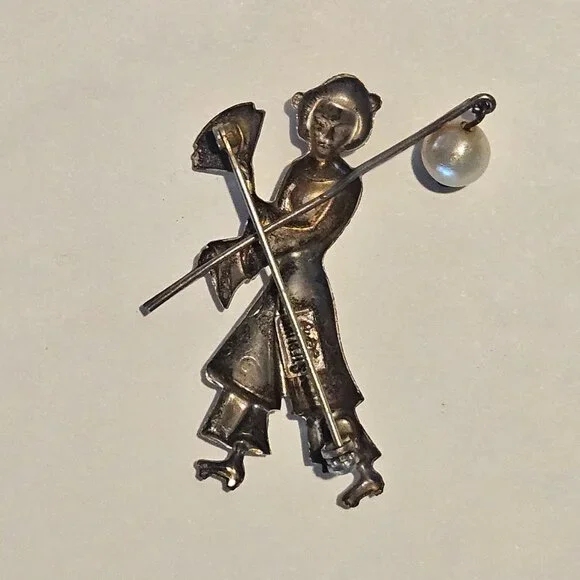 Vintage Designer Lang Sterling Silver Asian Lady Kimono Pearl Brooch Pin 2" - Picture 2 of 2